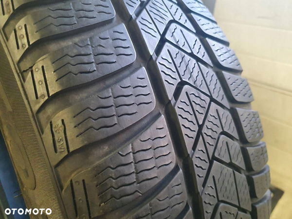 225/55R17 Pirelli Sottozero 3 opona pojedynka zima 5,5mm - 2