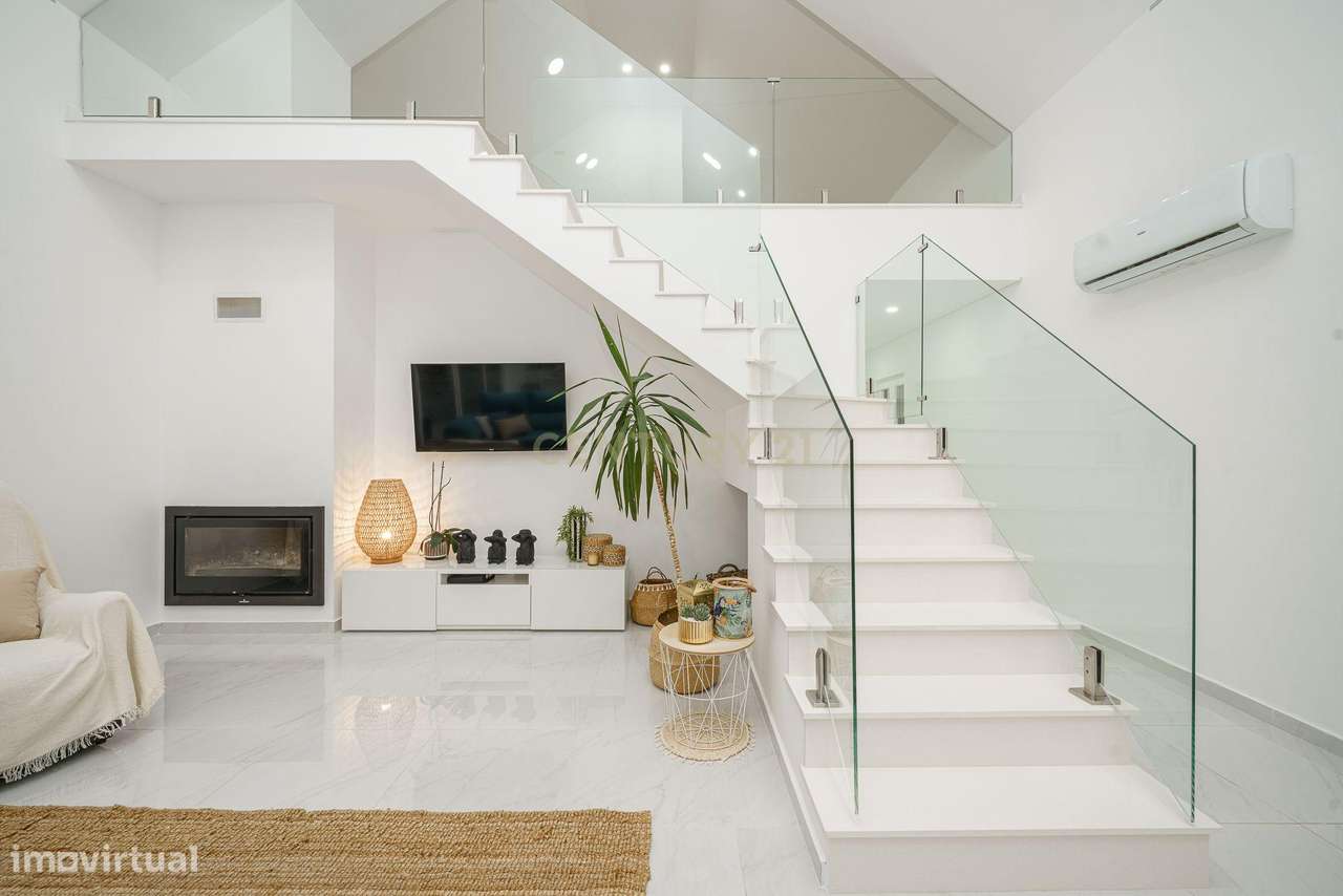 Moradia T4 + anexo T0 | Piscina Infinita | Estuário do Sado-23