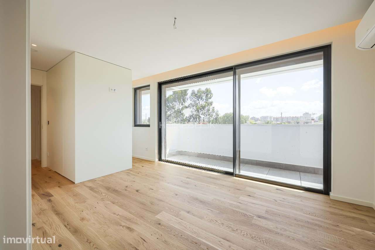 T2+1 Premium em Aveiro, com Varanda e 2 Lugares de Garagem-11