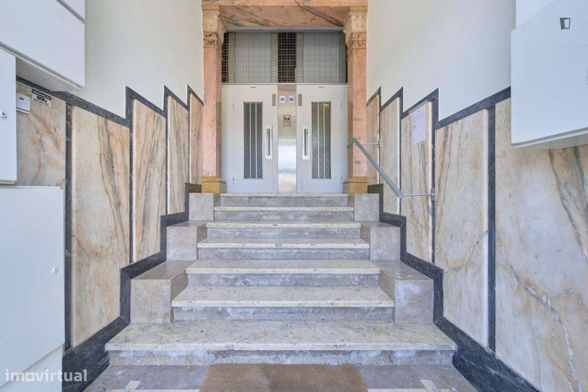 Estúdio - localizado em Marquês de Pombal Lisbon - Grande imagem: 3/7