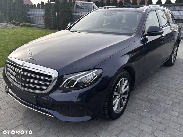 Mercedes-Benz Klasa E 220 d T 9G-TRONIC Exclusive - 9