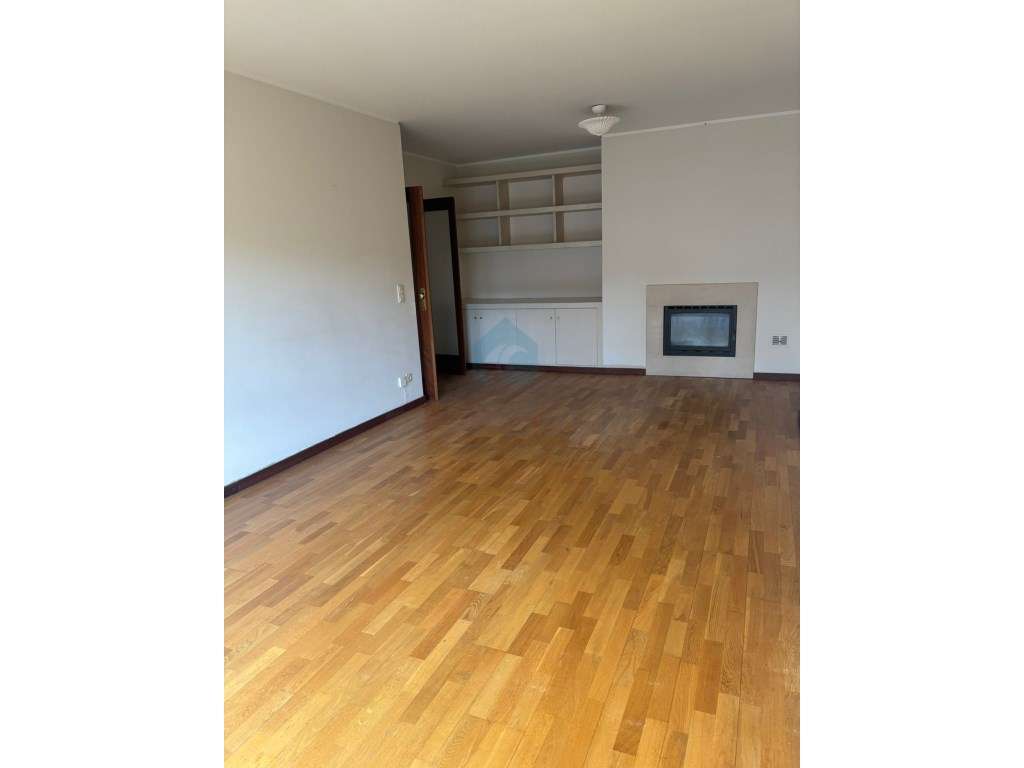 Apartamento T3 para Arrendamento junto ao Hospital CUF - Grande imagem: 2/20