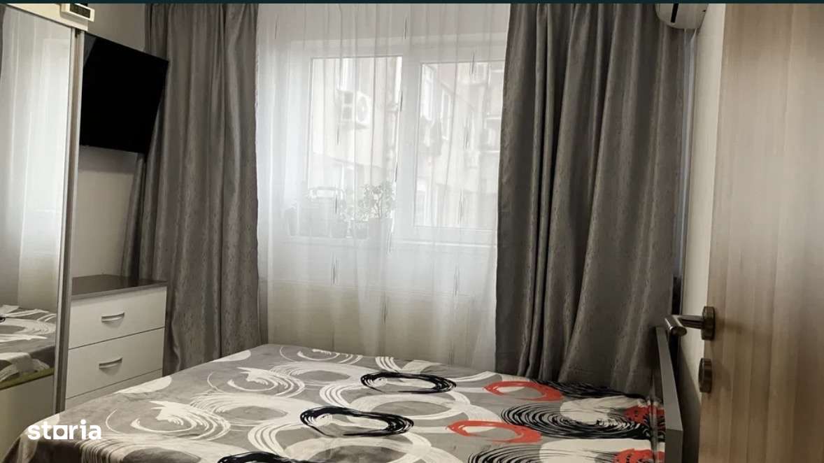 Vânzare apartament 3 camere - Imagine principală: 4/8