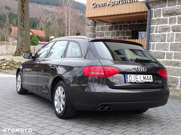 Audi A4 Avant 2.0 TDI DPF quattro Ambiente - 17