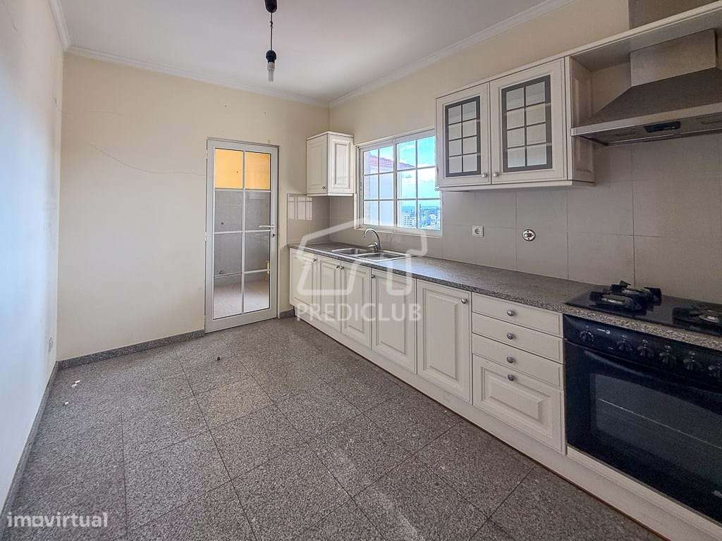 Apartamento T1 + 1 - Funchal / Achada-11