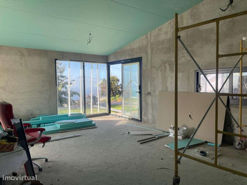 Moradia Nova em Construção em Canhas (Ponto do Sol)-6