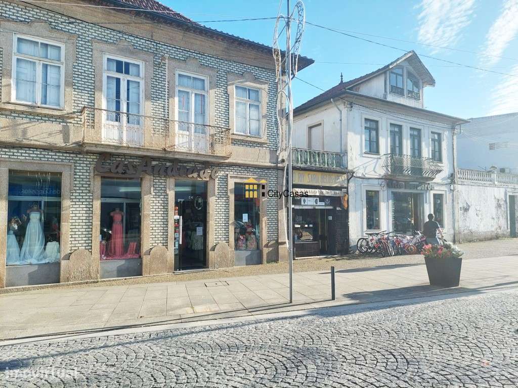 Conjunto de Prédios com PIP | Centro de Paredes - Grande imagem: 2/28