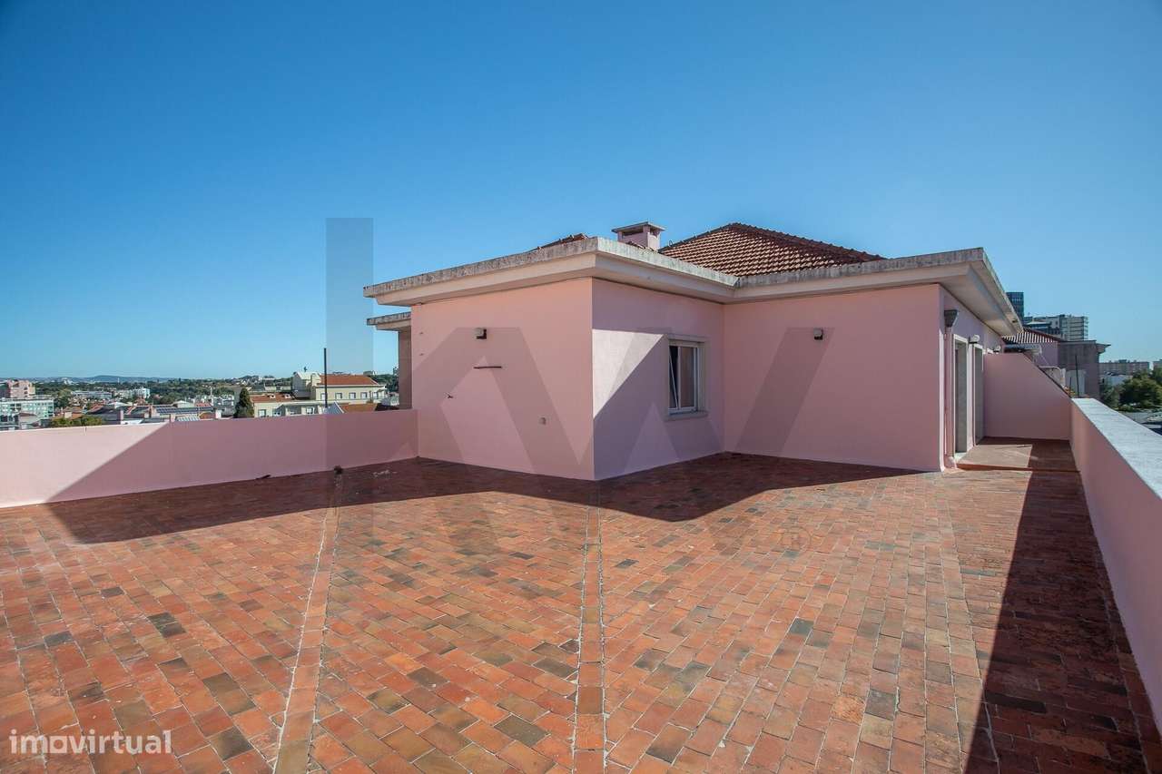 Apartamento T2 com TERRAÇO PRIVATIVO de 87m2 na Prestigiada Avenida Jo - Grande imagem: 2/60