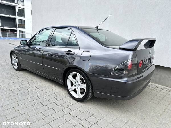 Lexus IS 200 Prestige - 4