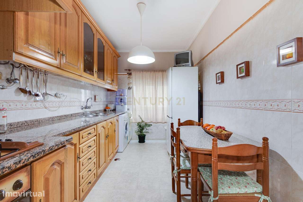 T2 em Bom Sucesso, Alverca-3