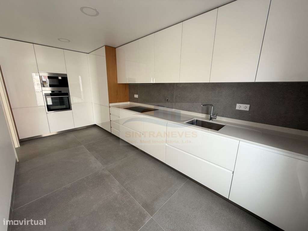 Apartamento T2 de Luxo na Parede - Cascais | Prédio Novo com Garage... - Grande imagem: 4/31