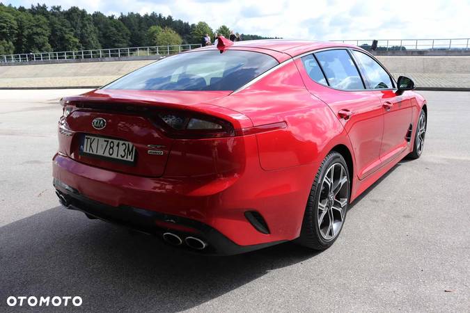 Kia Stinger 3.3 T-GDI V6 GT AWD - 9