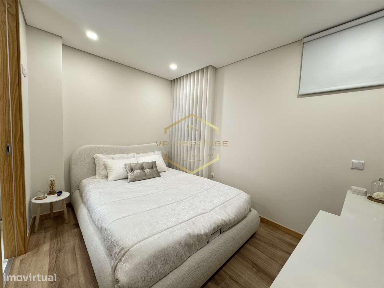 T3 Remodelado junto à Praça do Almada – Terraço Exclusivo de 30 m²-9