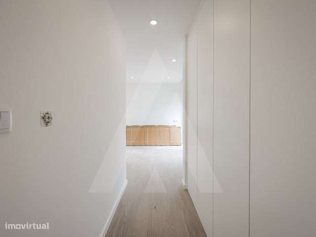 Moradia T4 + 1 de arquitetura moderna a 7 minutos do centro de Aveiro-24