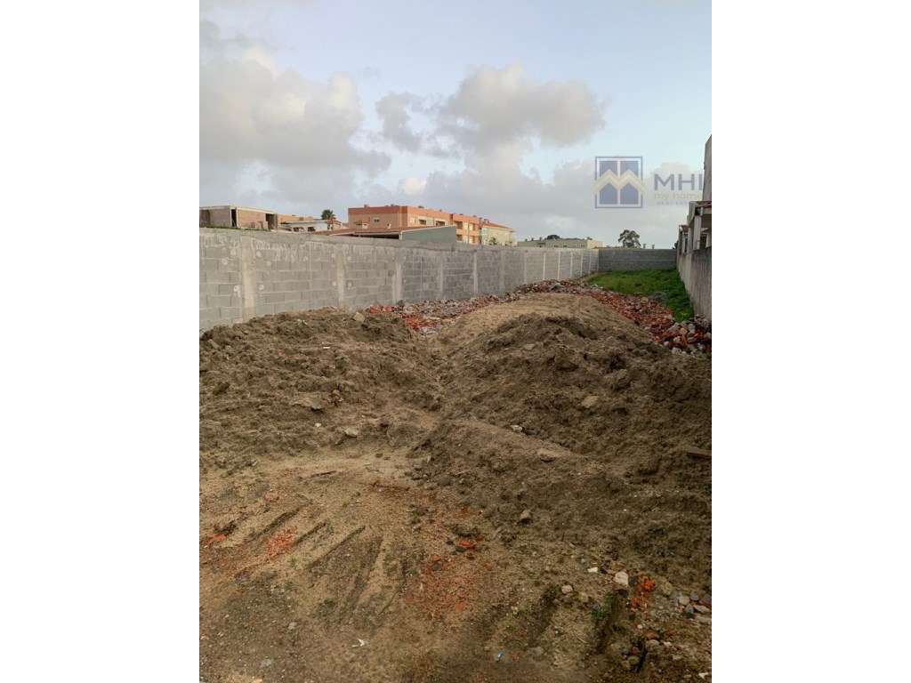 terreno na Madalena (Vila Nova de Gaia) com projeto de arquitetura ... - Grande imagem: 5/7