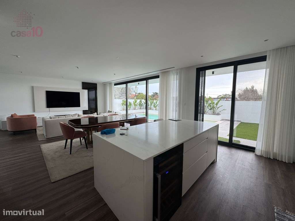 Moradia V4 com piscina para venda em condomínio fechado em São Fran... - Grande imagem: 3/6