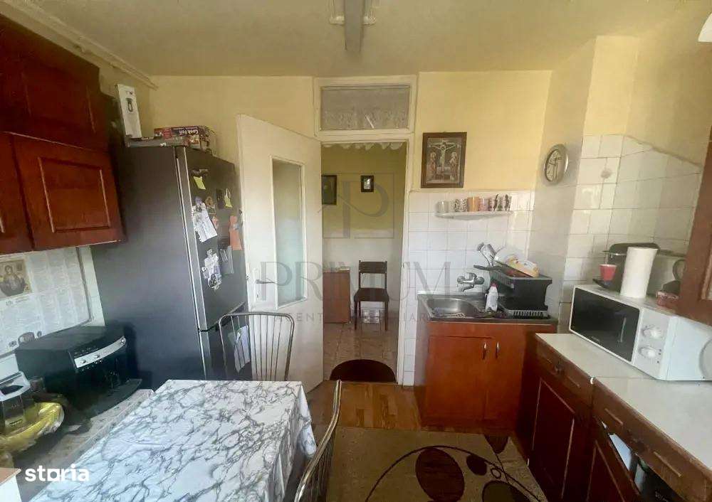 COMPLEXUL STUDENTESC - 3 CAMERE - 2 BAI - ETAJ 3 - Centrala proprie - Imagine principală: 5/10