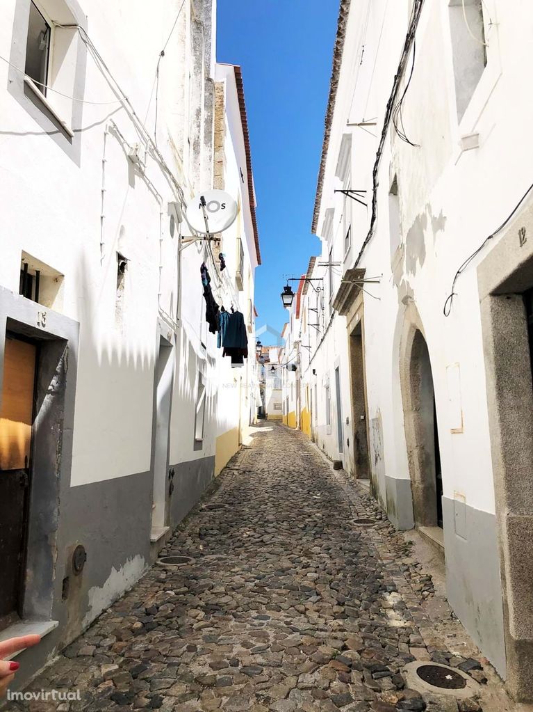 Apartamento T1 no centro histórico de Évora