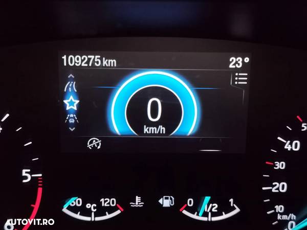 Ford Focus Turnier 1.5 EcoBlue Start-Stopp-System COOL&CONNECT - 33