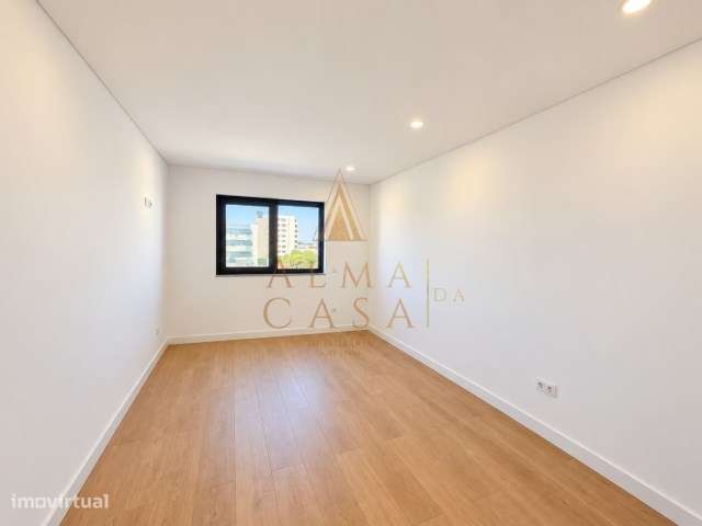 Fantástico apartamento T2 Novo-16