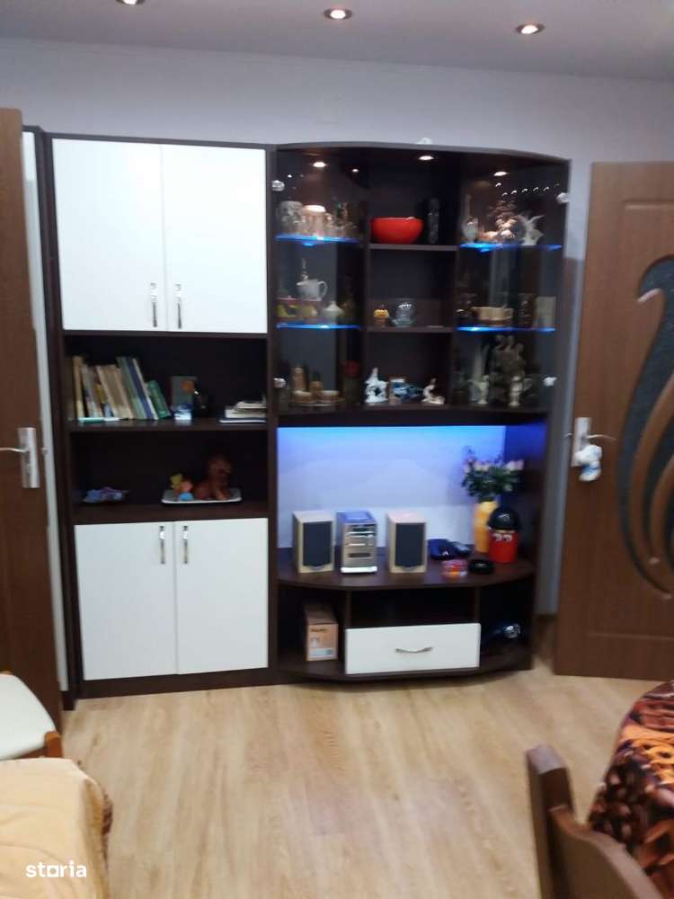 Urgent! 3 Camere Zona Gării Lângă Piata, Mobilat, Etaj 2! - Imagine principală: 5/10