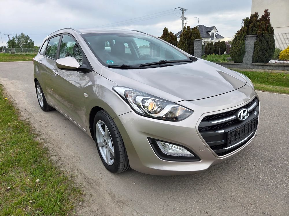 Hyundai i30 II (2012-2017) blue 1.6 CRDi Trend 2015