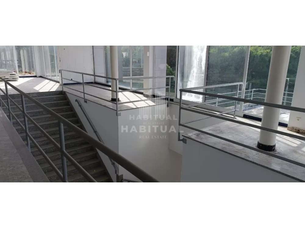 LOJA COM 880 M2 EM VILA NOVA DE ANHA - Grande imagem: 3/7