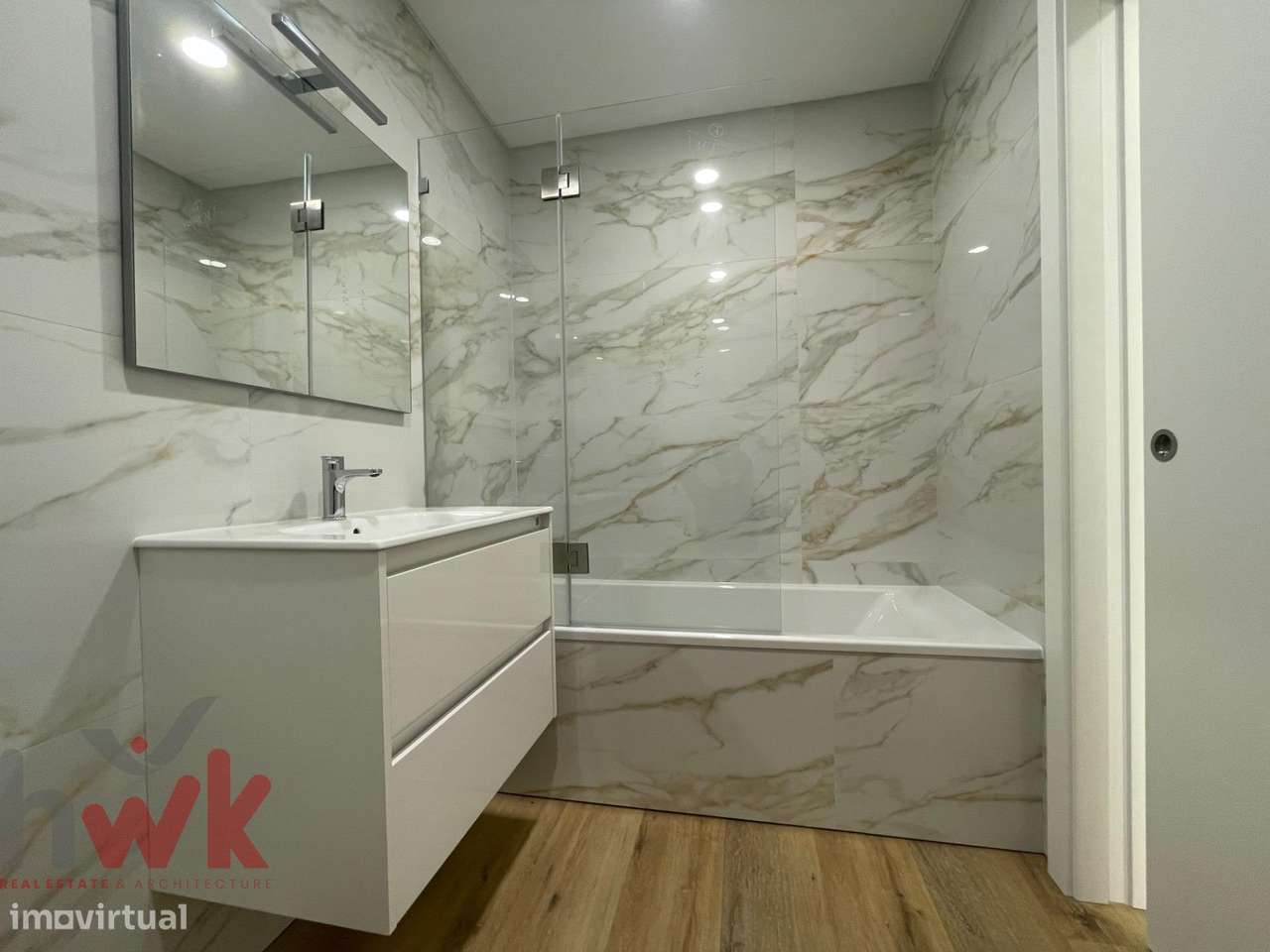 T2 Novo (2025) com 2 Suítes, Terraço e Garagem Box-31