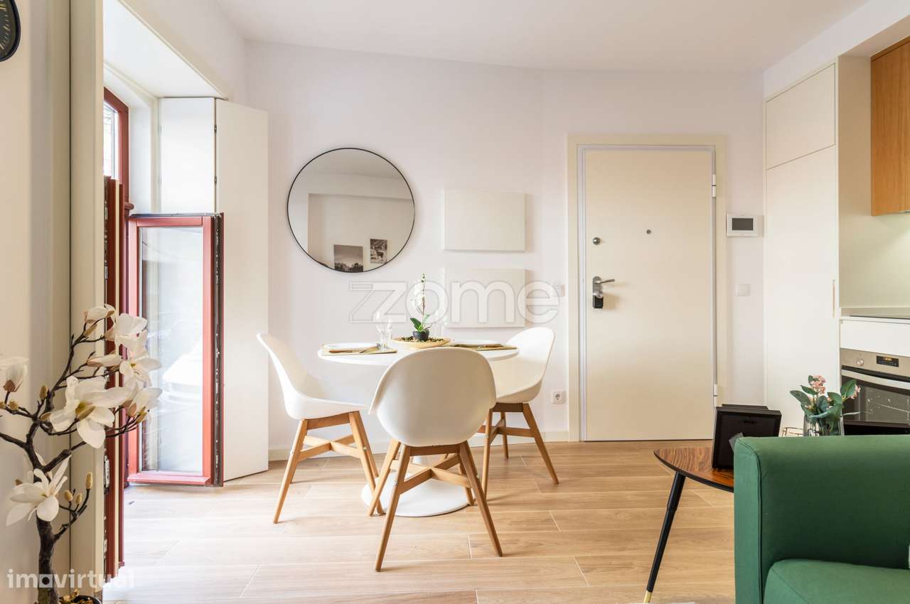 Apartamento T1 Duplex com 62m2 na Rua Duque de Saldanha, Porto. - Grande imagem: 4/25