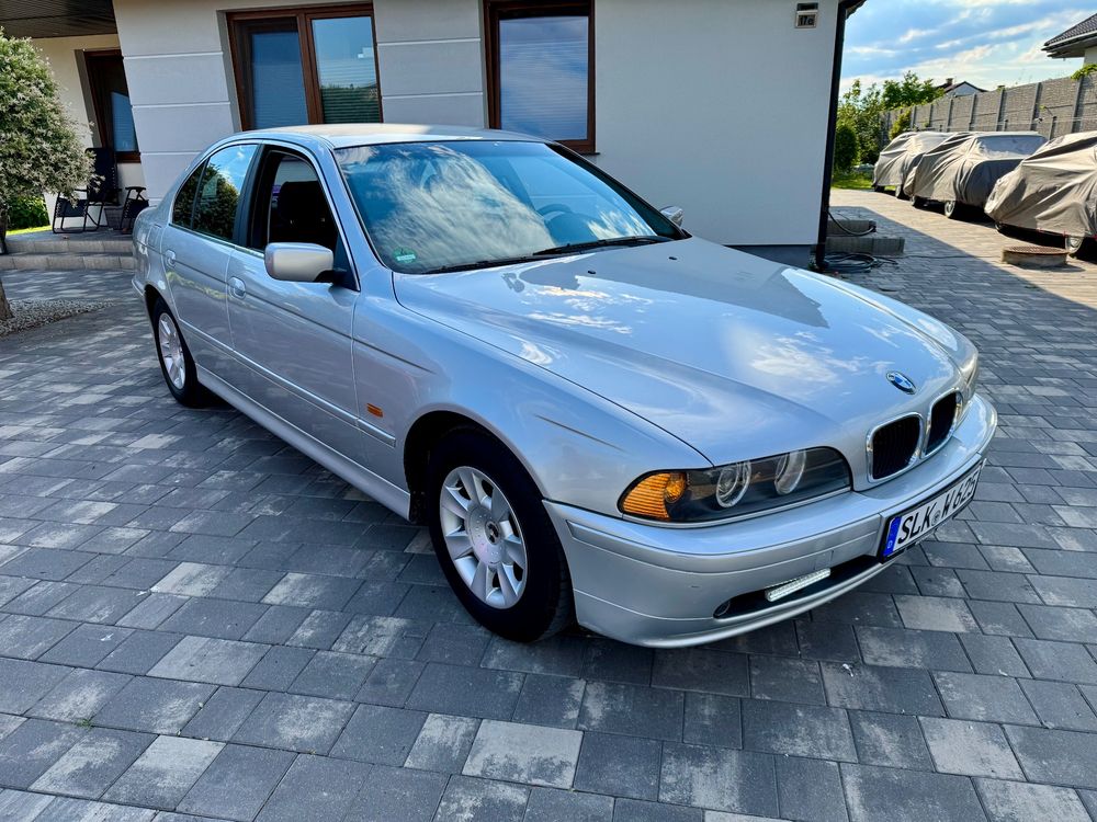 BMW 5 Series E39 2002