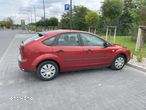 Ford Focus 1.6 Ambiente - 2