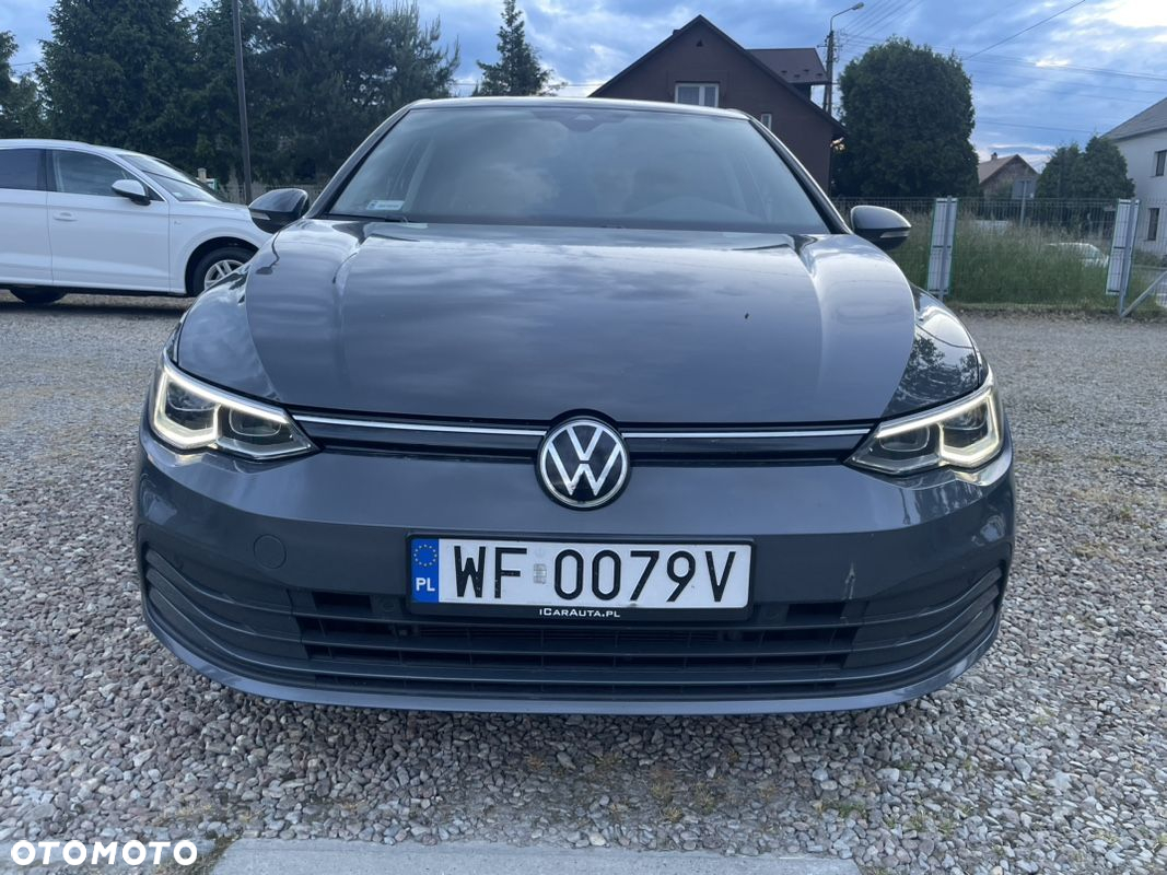 Volkswagen Golf VIII 1.5 eTSI EVO Life DSG - 2