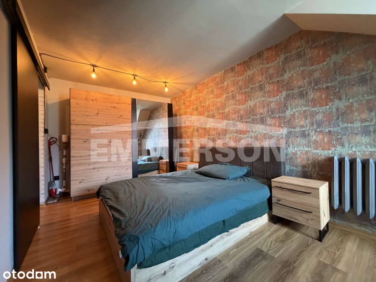 Do sprzedaży kameralne mieszkanie na Starówce.-2