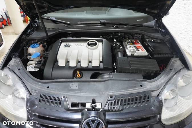 Volkswagen Golf V 1.9 TDI Trendline - 10