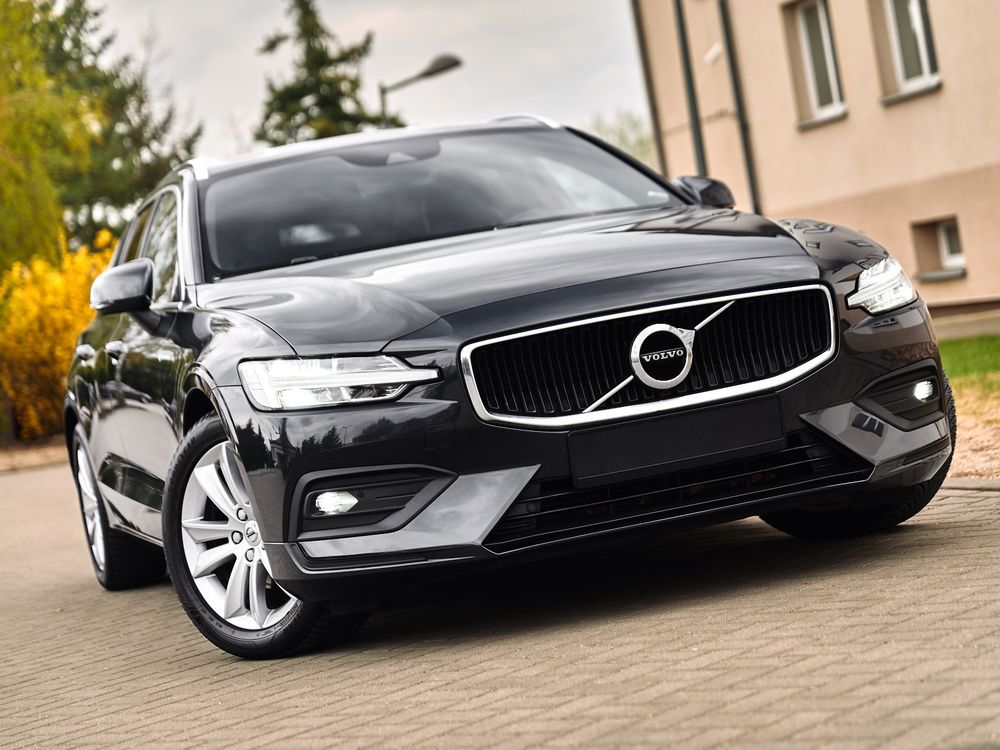 Volvo V60 II D3 Geartronic Momentum Pro 2019