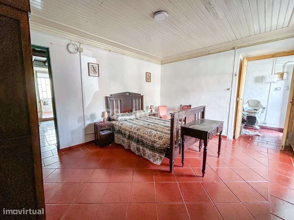 Moradia T9 R/C 1º andar - Grande imagem: 4/44