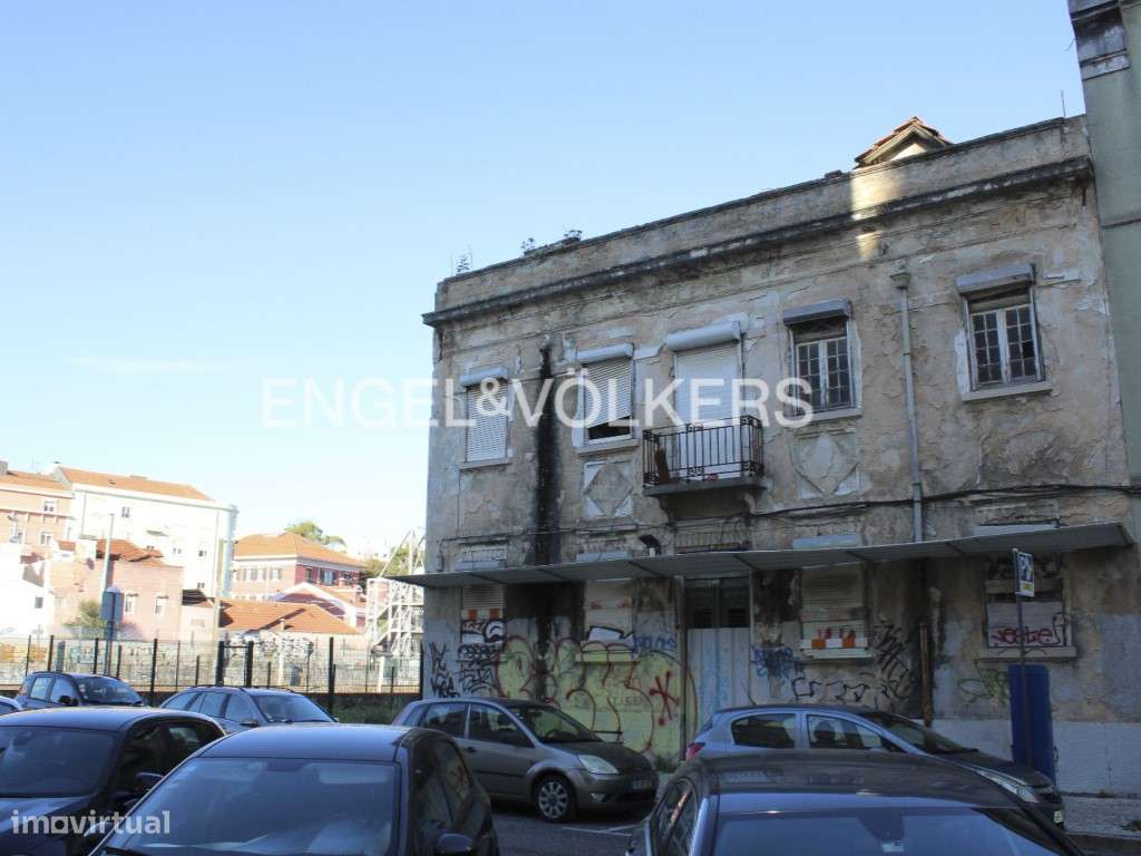 Prédio para remodelação com PIP aprovado para 12 fogos - Grande imagem: 4/10