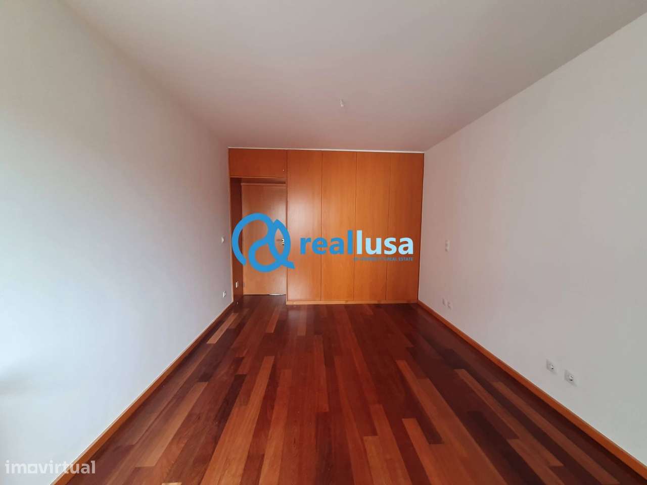 Apartamento T3 Duplex c/ garagem Bonfim Porto-11