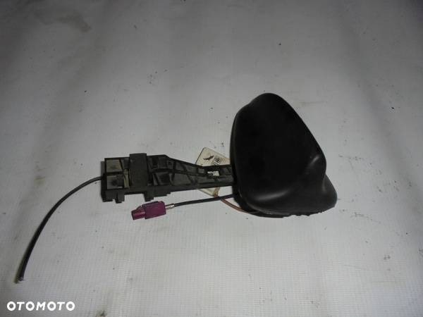 ANTENA NAWIGACJI GPS ROVER 75 - 1