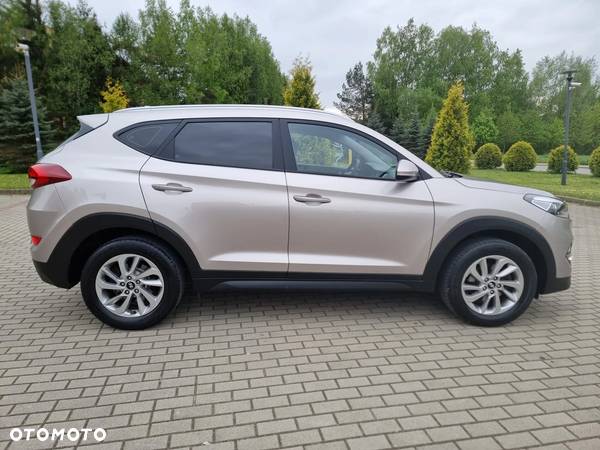 Hyundai Tucson blue 1.6 GDi 2WD Navi - 4