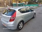 Hyundai I30 1.6 CRDI blue Comfort - 5