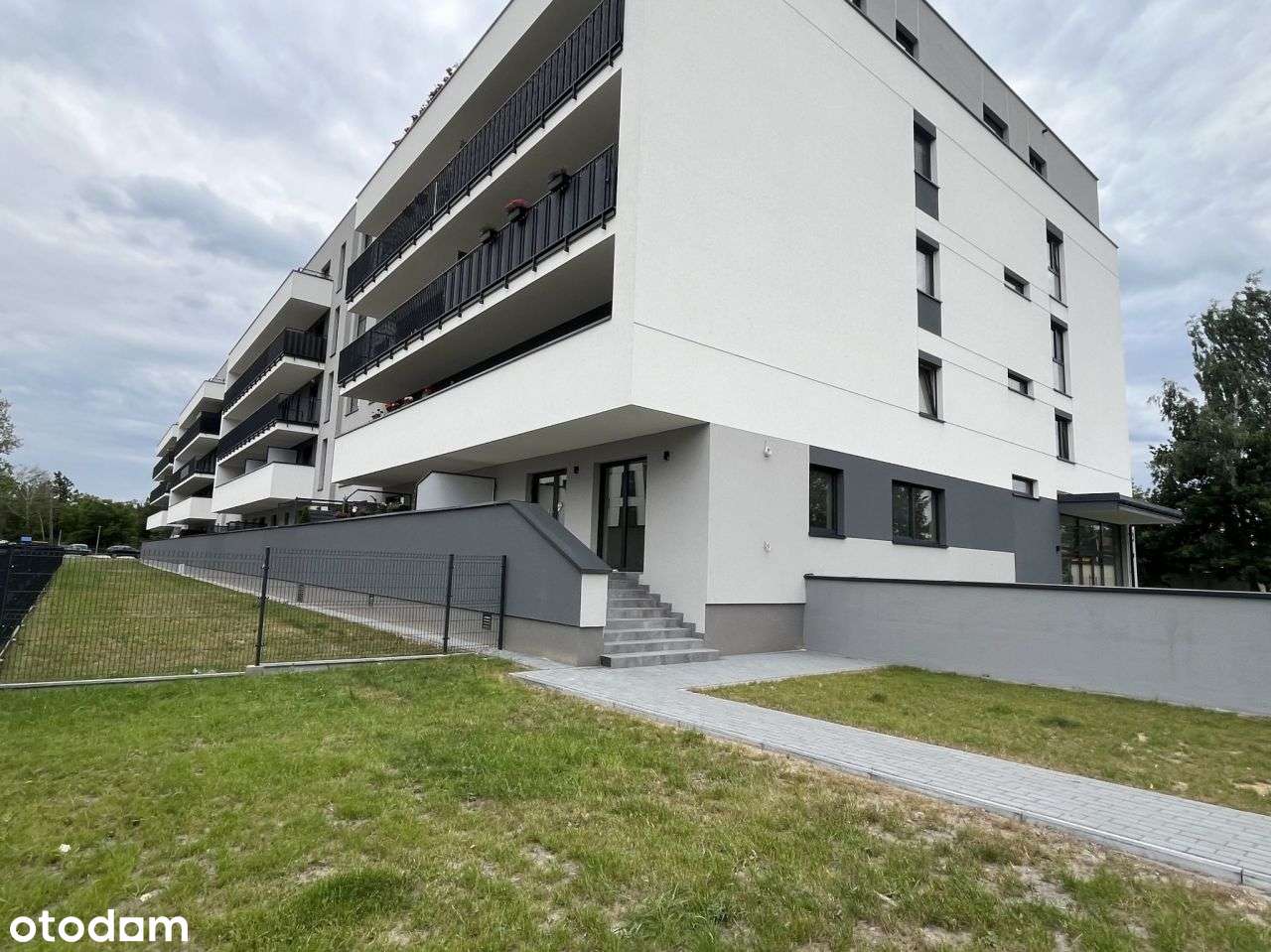 3 pokoje na nowym osiedlu-0