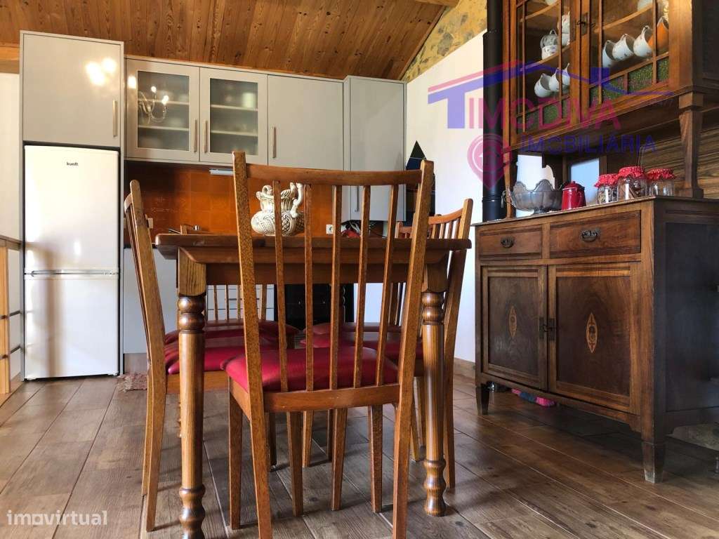 Casa de Xisto T2 com licença AL, em Castanheira de Pera-10