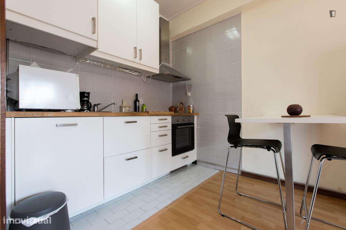 Apartamento com 1 quartos - localizado em Massarelos Porto - Grande imagem: 4/8