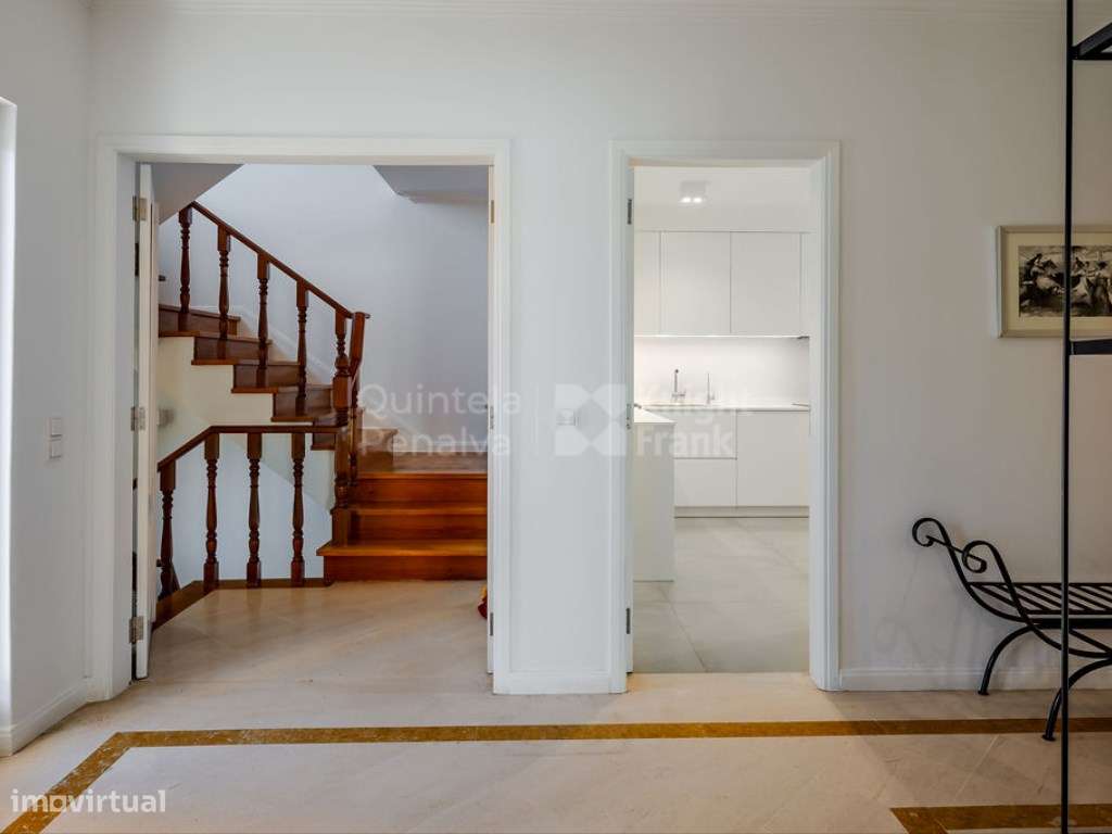 Moradia T6 com jardim e garagem para venda no Cobre, Cascais - Grande imagem: 4/51