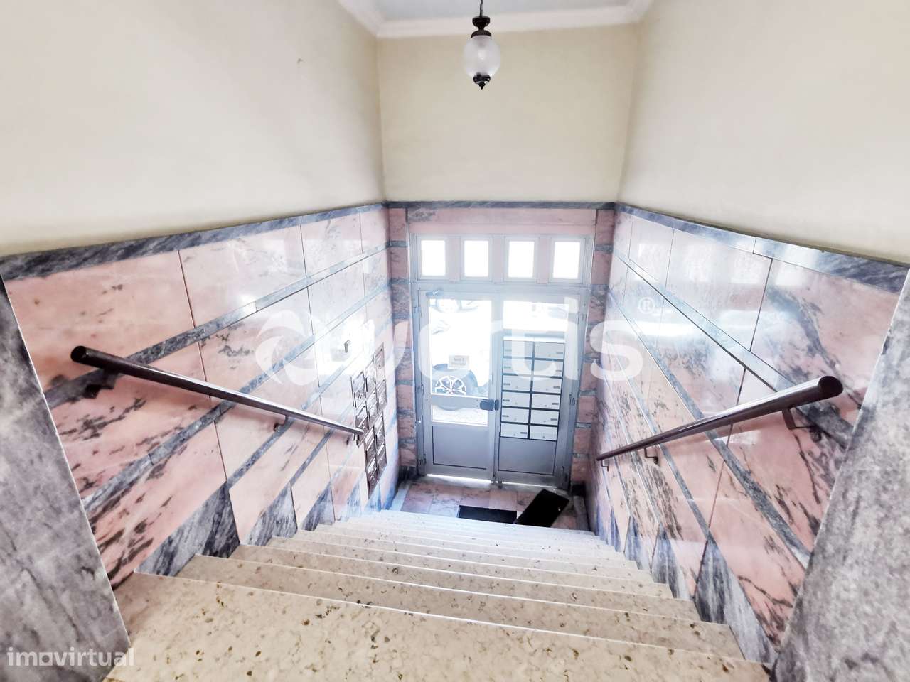 Apartamento T1 com Quintal 30 m2 na Pontinha, Odivelas - Lisboa-38
