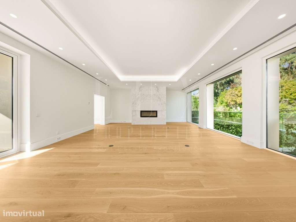 MORADIA DE SUPER LUXO COM 1.117,23m2 EM CONDOMÍNIO DE PRESTÍGIO NO ... - Grande imagem: 5/45