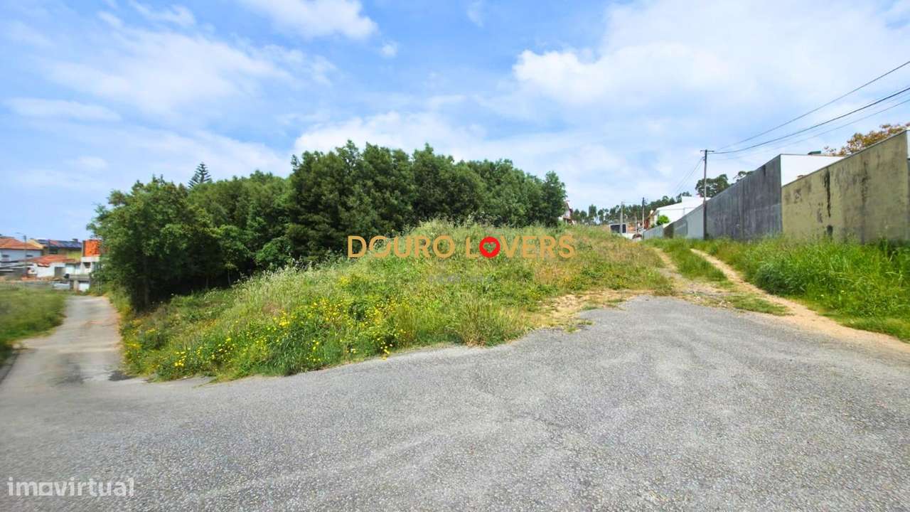 TERRENO COM PROJETO APROVADO EM GONDOMAR-15