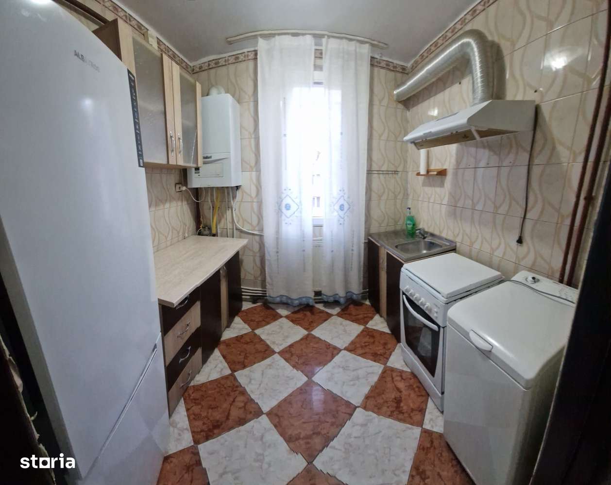 Chirie 2 camere etaj 1 - Imagine principală: 4/11