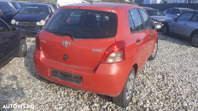 Geam dreapta fata Toyota Yaris - 3